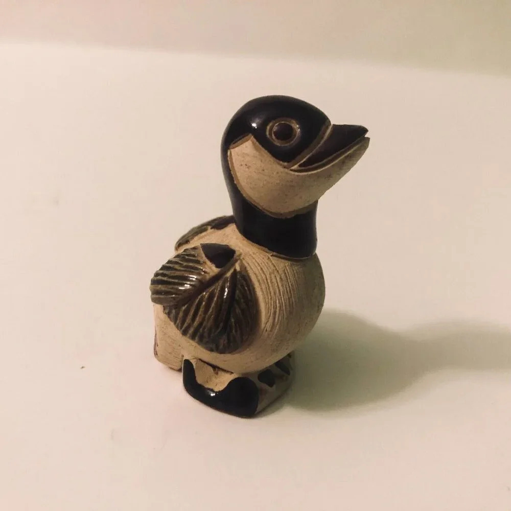 Vtg Mini Artesania Rinconada Goose Art Pottery Figurine 2.75  Inch Tall